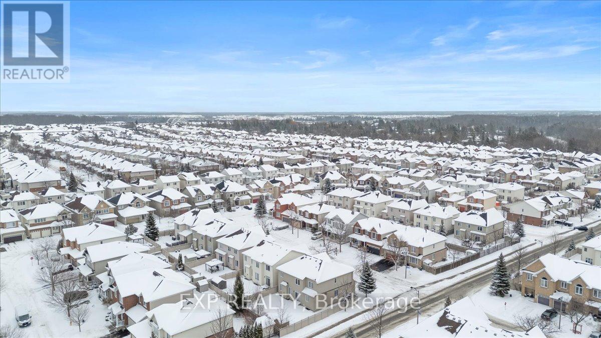 300 Grayburn Way, Ottawa, Ontario  K2J 0V8 - Photo 44 - X12676652