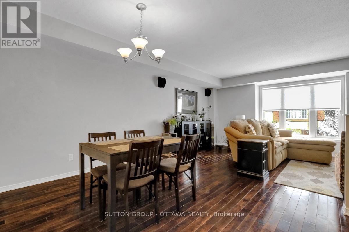 17 Glenhaven Private, Ottawa, Ontario  K1V 2B2 - Photo 9 - X12676702