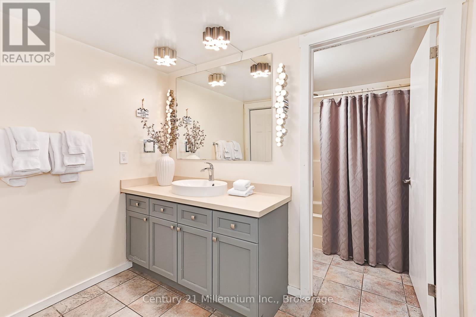 707 - 11 Dawson Drive, Collingwood, Ontario  L9Y 5B4 - Photo 17 - S12676620