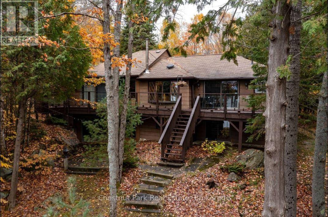 275 North Menominee Lk Road, Lake Of Bays (Mclean), Ontario  P1J 2J3 - Photo 2 - X12676680