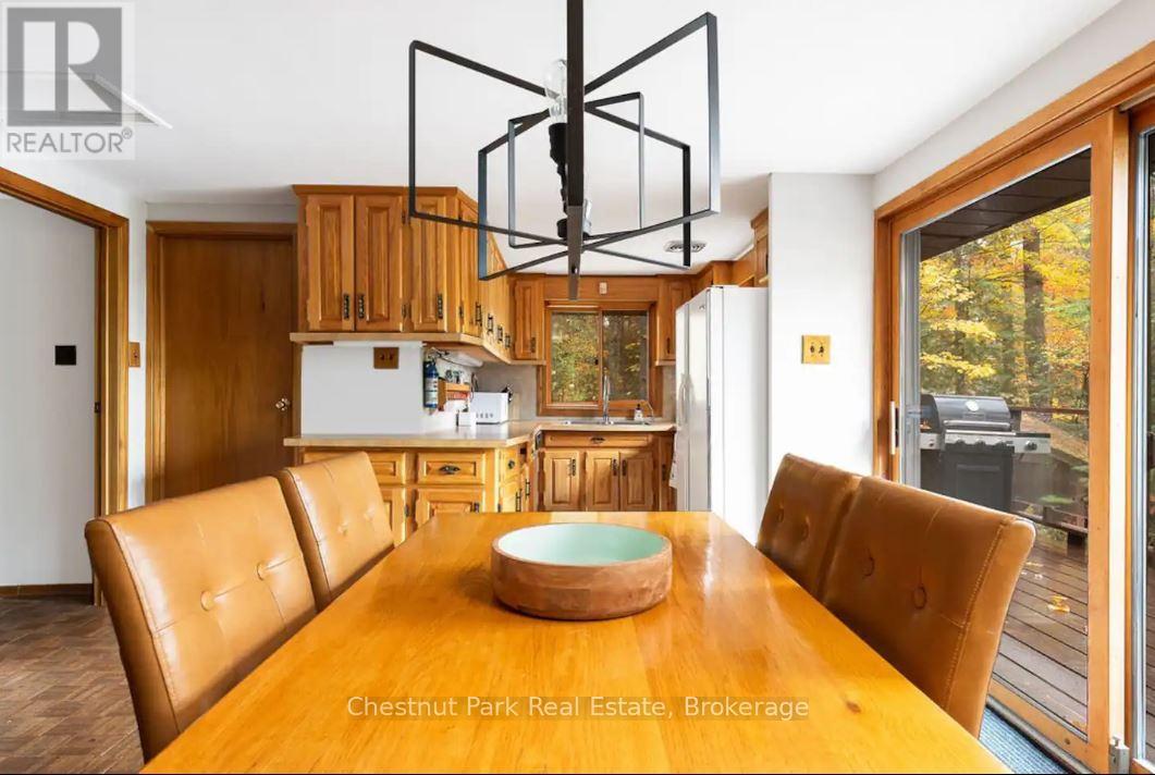 275 North Menominee Lk Road, Lake Of Bays (Mclean), Ontario  P1J 2J3 - Photo 5 - X12676680