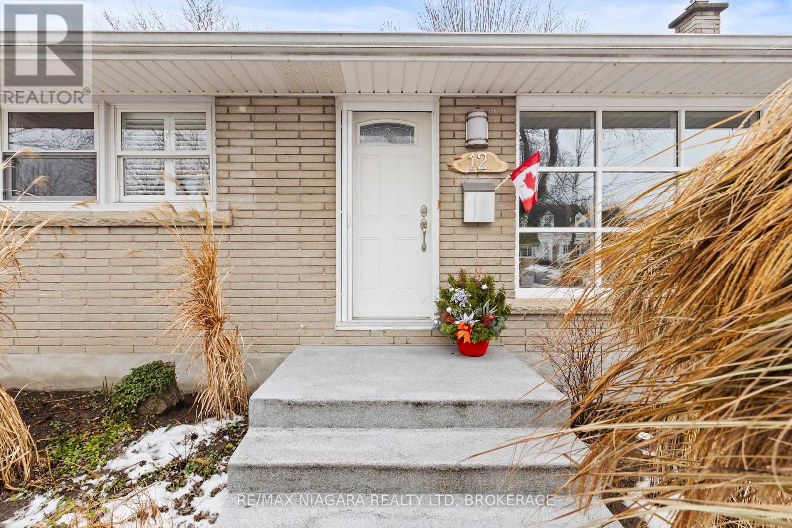 12 Home Street, Welland, Ontario  L3C 2E9 - Photo 4 - X12676654