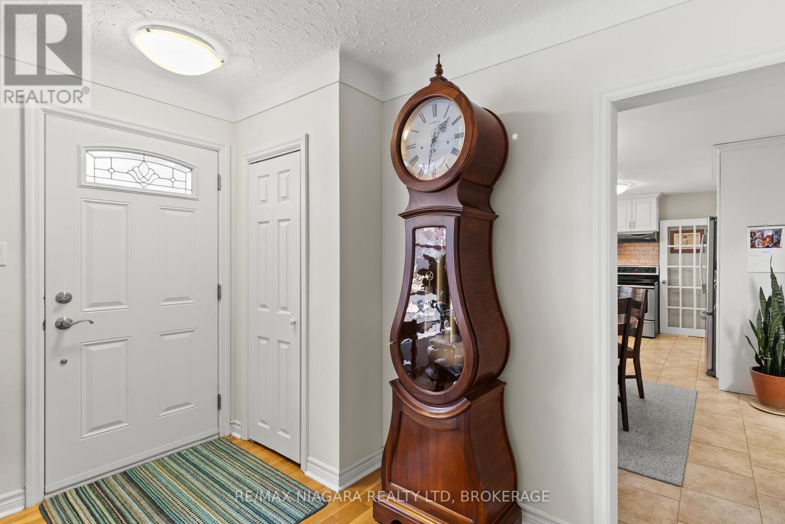 12 Home Street, Welland, Ontario  L3C 2E9 - Photo 5 - X12676654