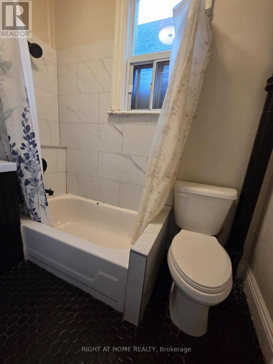 298 Emerald Street N, Hamilton, Ontario  L8L 5L3 - Photo 18 - X12465777