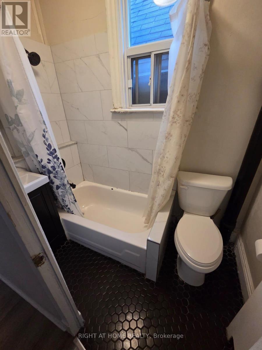 298 Emerald Street N, Hamilton, Ontario  L8L 5L3 - Photo 29 - X12465777