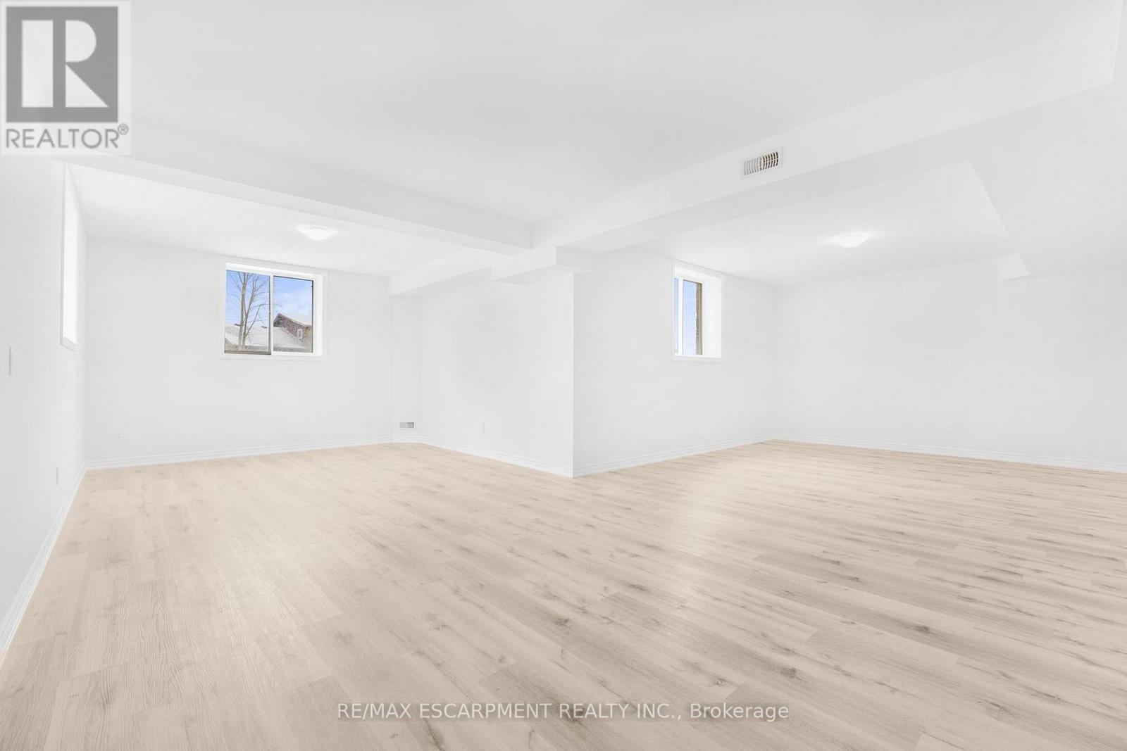 Lower - 4202 Manson Lane, Lincoln, Ontario  L0R 2C0 - Photo 9 - X12661912