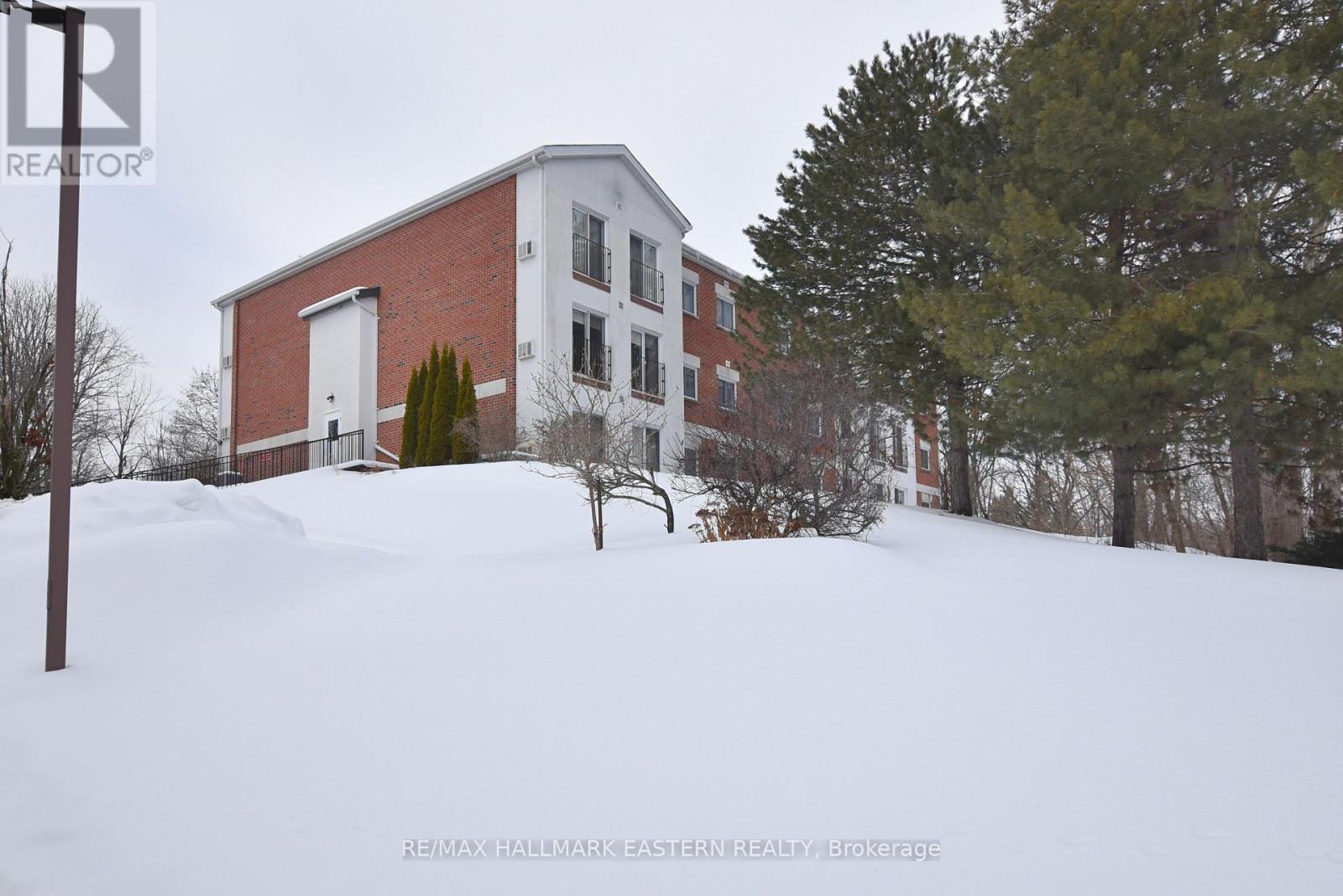 208 - 1111 Water Street, Peterborough, Ontario  K9H 3P7 - Photo 2 - X12341982