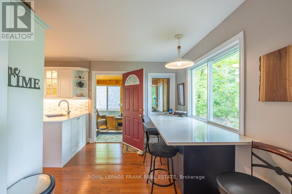 3 Fire Route 27b, Trent Lakes, Ontario  K0L 1J0 - Photo 10 - X12430588