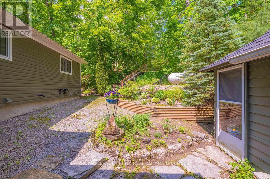 3 Fire Route 27b, Trent Lakes, Ontario  K0L 1J0 - Photo 34 - X12430588