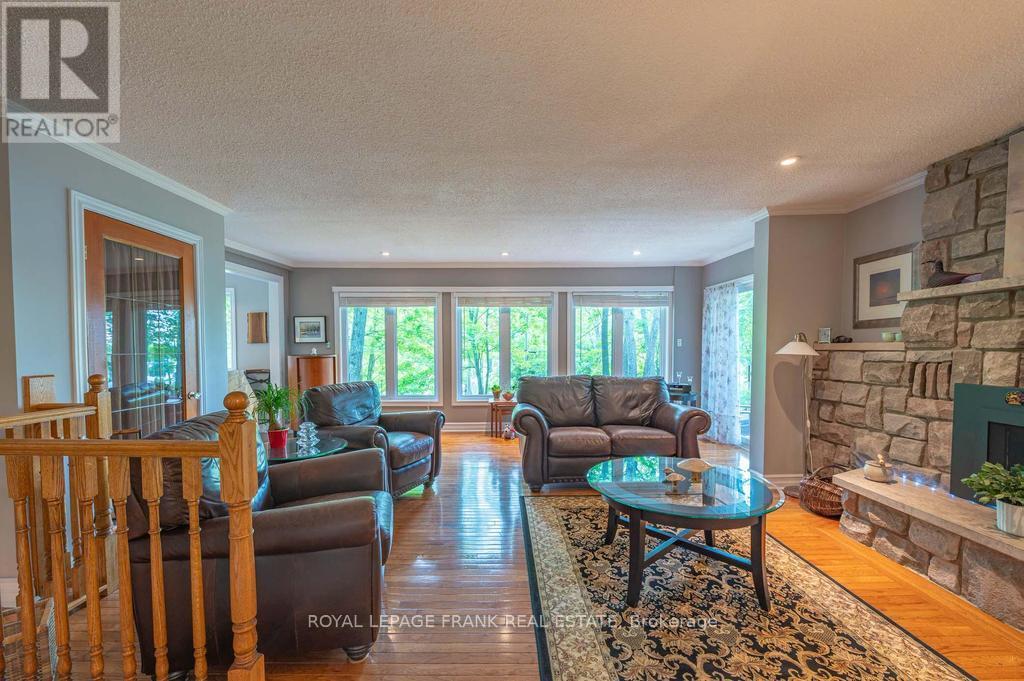 3 Fire Route 27b, Trent Lakes, Ontario  K0L 1J0 - Photo 5 - X12430588