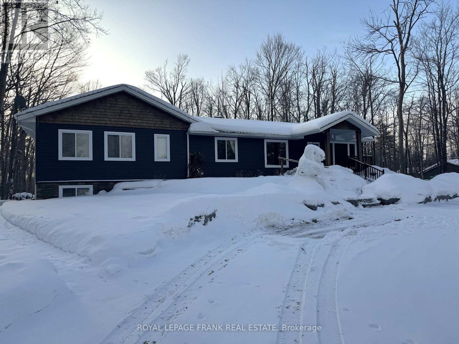 1746 Lakehurst Road, Trent Lakes, Ontario  K0L 1J0 - Photo 2 - X12494710