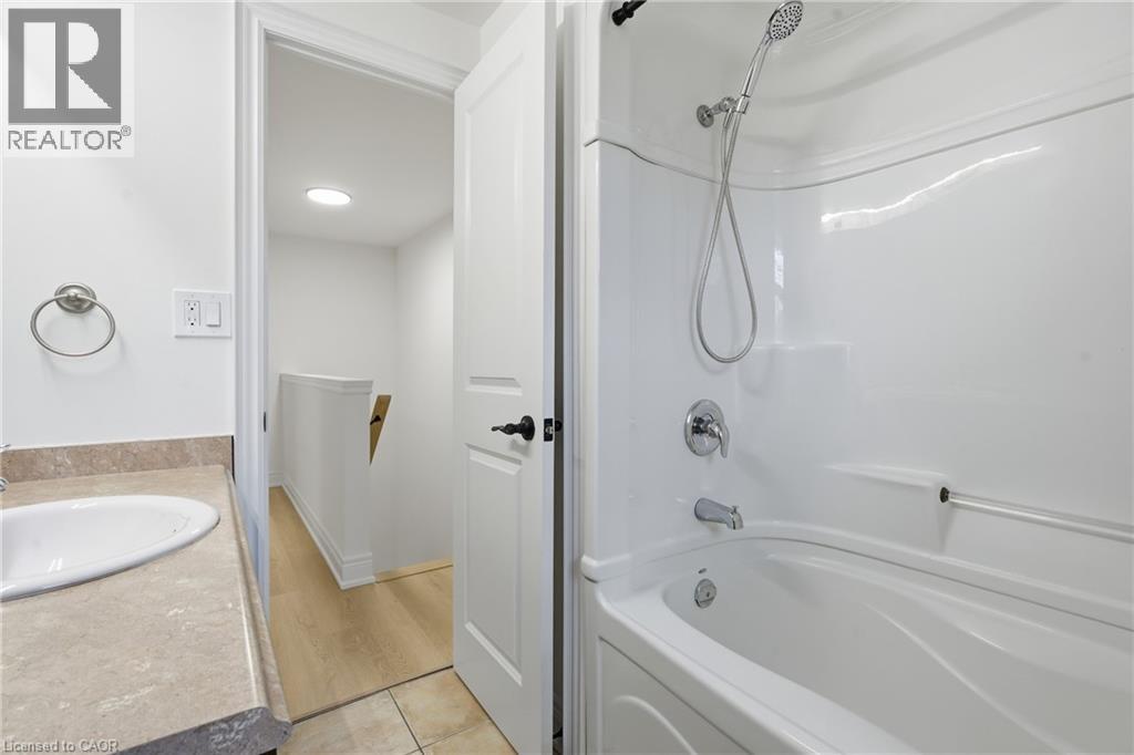 75 Ventura Drive Unit# 9, St. Catharines, Ontario  L2R 7J7 - Photo 16 - 40796902