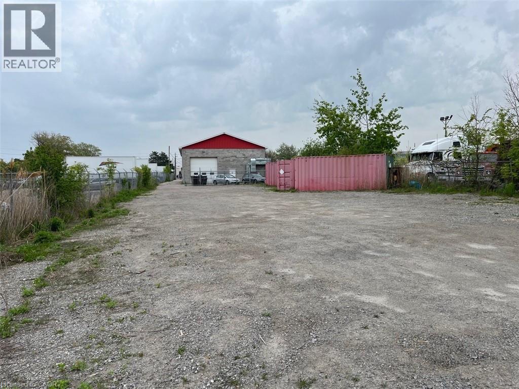 345 Dewitt Road Unit# B, Stoney Creek, Ontario  L8E 2T1 - Photo 2 - 40796719