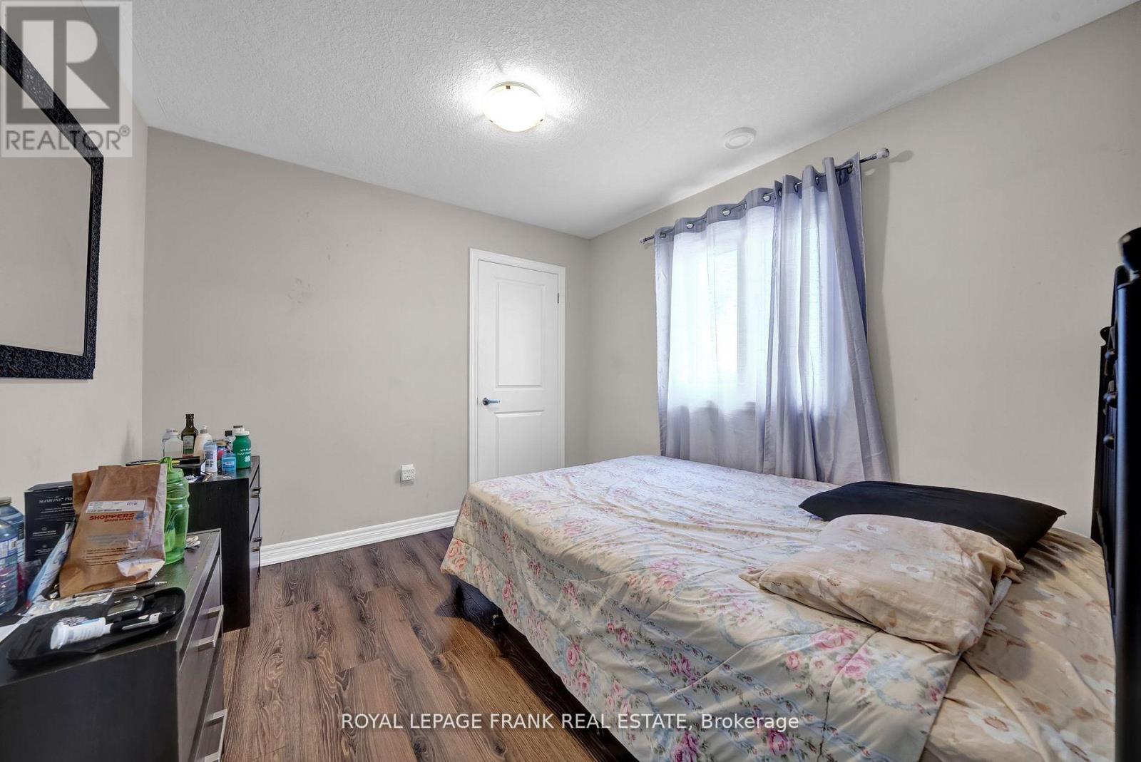 402 Olive Avenue, Oshawa, Ontario L1H 2R1 - Photo 14 - E12676576