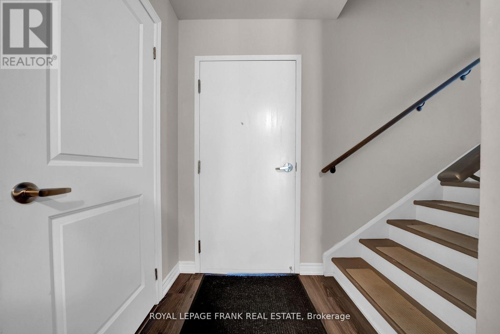 402 Olive Avenue, Oshawa, Ontario L1H 2R1 - Photo 5 - E12676576