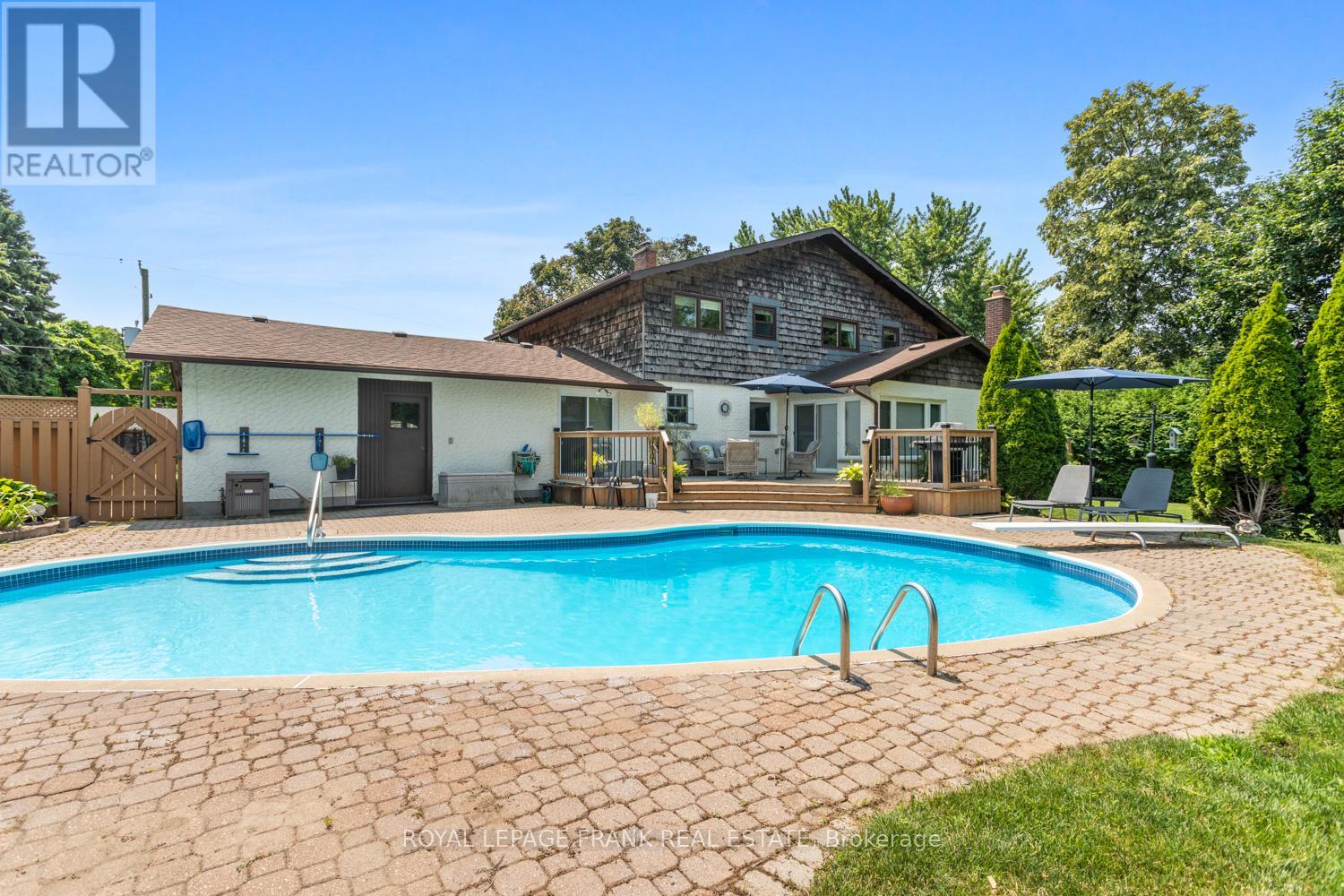 848 SWISS HEIGHTS, Oshawa, Ontario