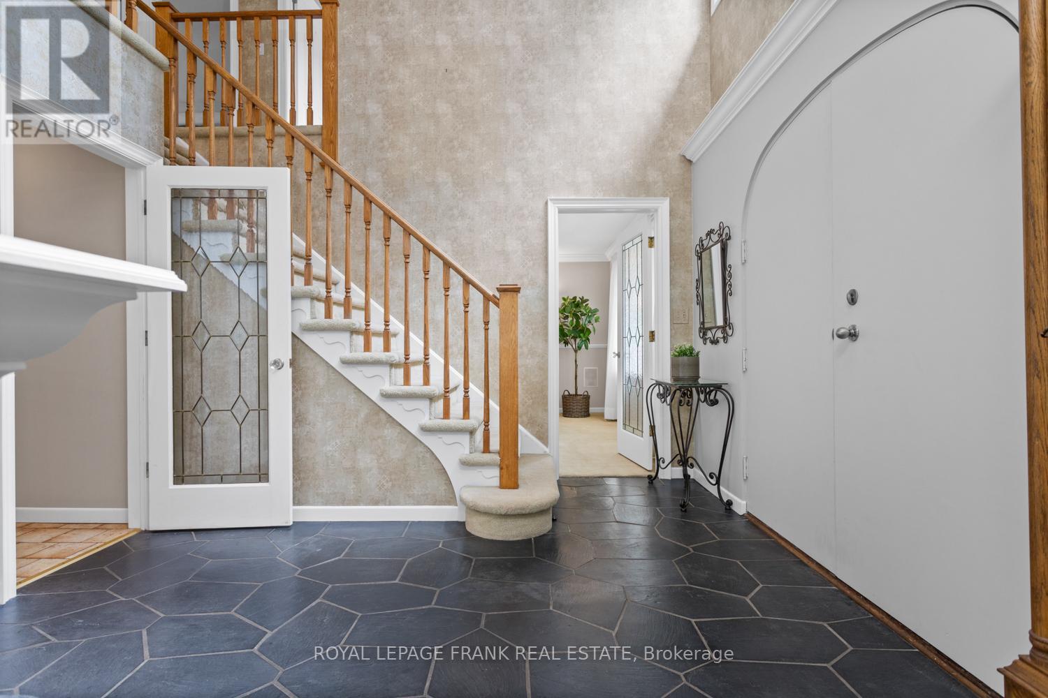 848 Swiss Heights, Oshawa, Ontario  L1K 2A9 - Photo 12 - E12676608