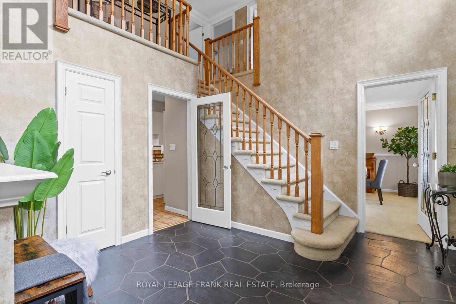 848 Swiss Heights, Oshawa, Ontario  L1K 2A9 - Photo 13 - E12676608