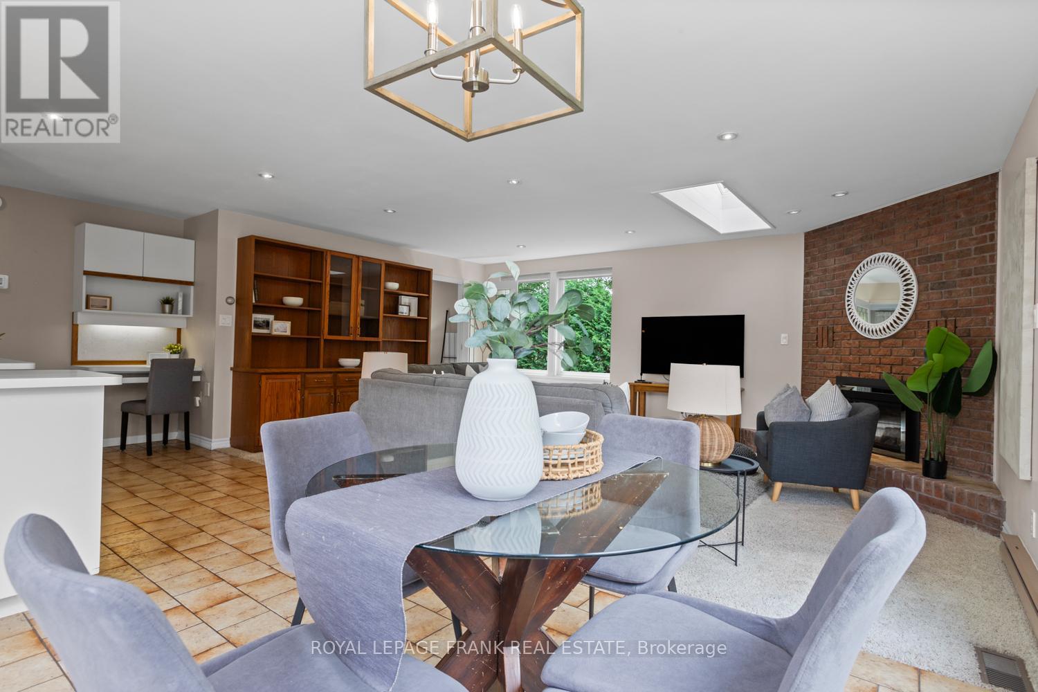 848 Swiss Heights, Oshawa, Ontario  L1K 2A9 - Photo 18 - E12676608