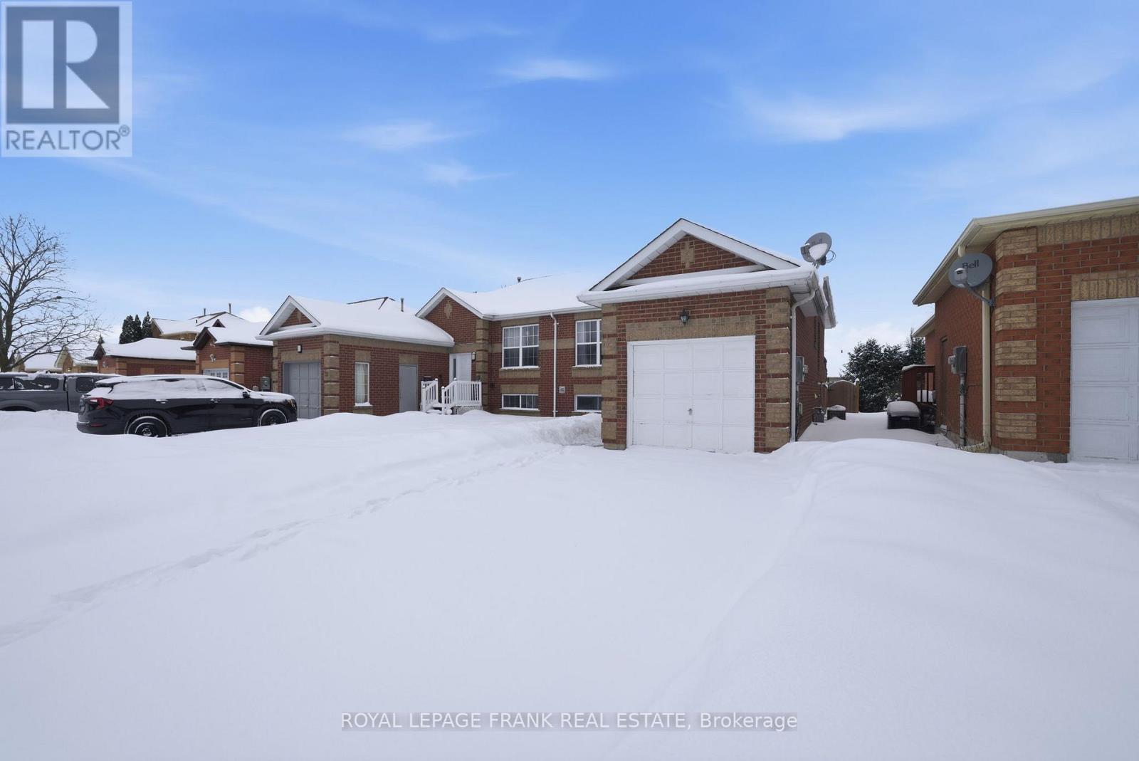 10 Flavelle Crescent, Kawartha Lakes, Ontario  K9V 6E2 - Photo 5 - X12673524