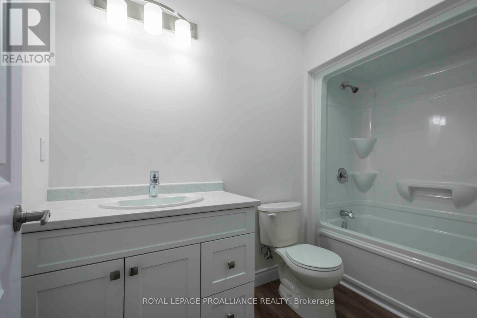 110 Farrington Crescent, Prince Edward County, Ontario  K0K 2T0 - Photo 19 - X12676650