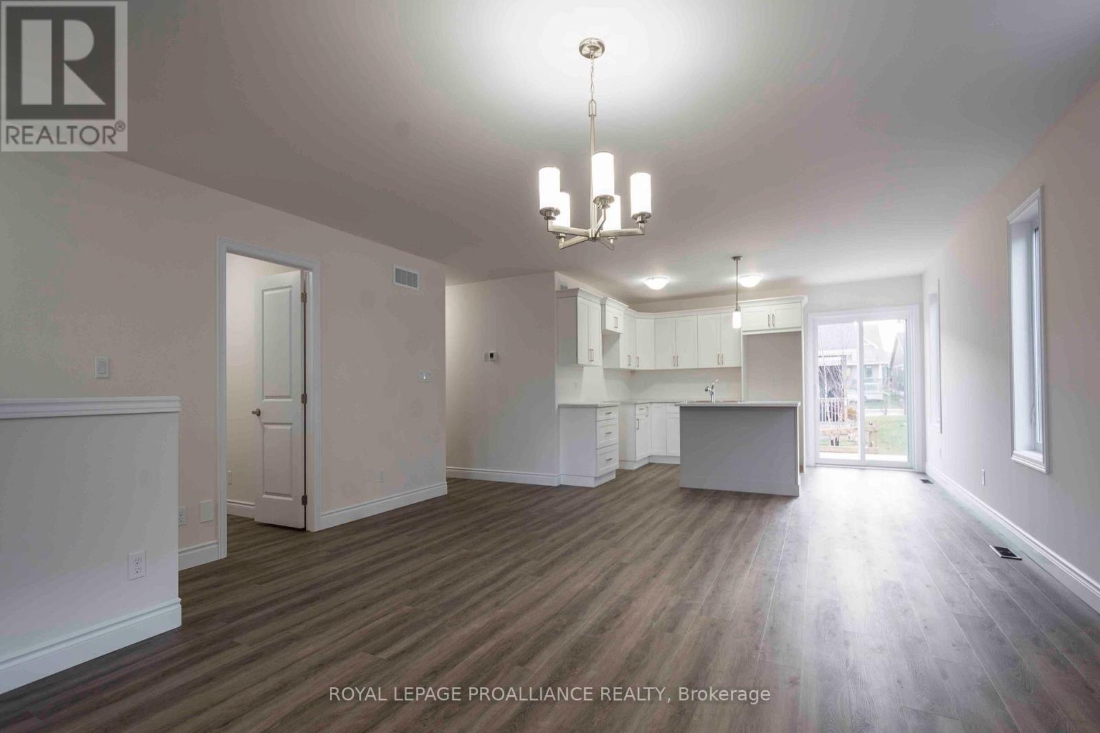 110 Farrington Crescent, Prince Edward County, Ontario  K0K 2T0 - Photo 8 - X12676650