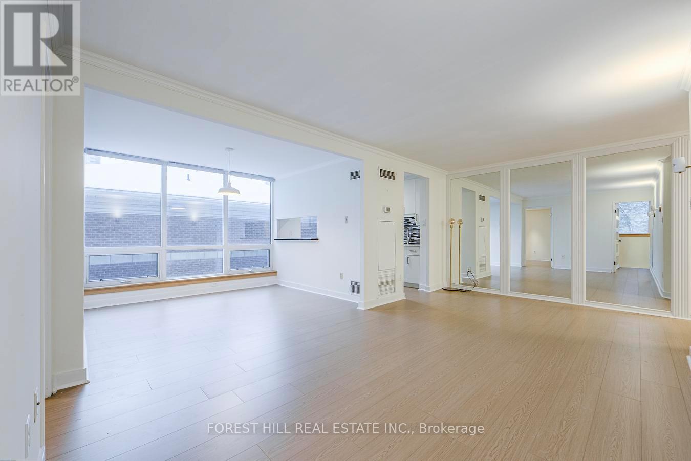 302 - 1055 Bay Street, Toronto, Ontario  M5S 3A3 - Photo 5 - C12676464