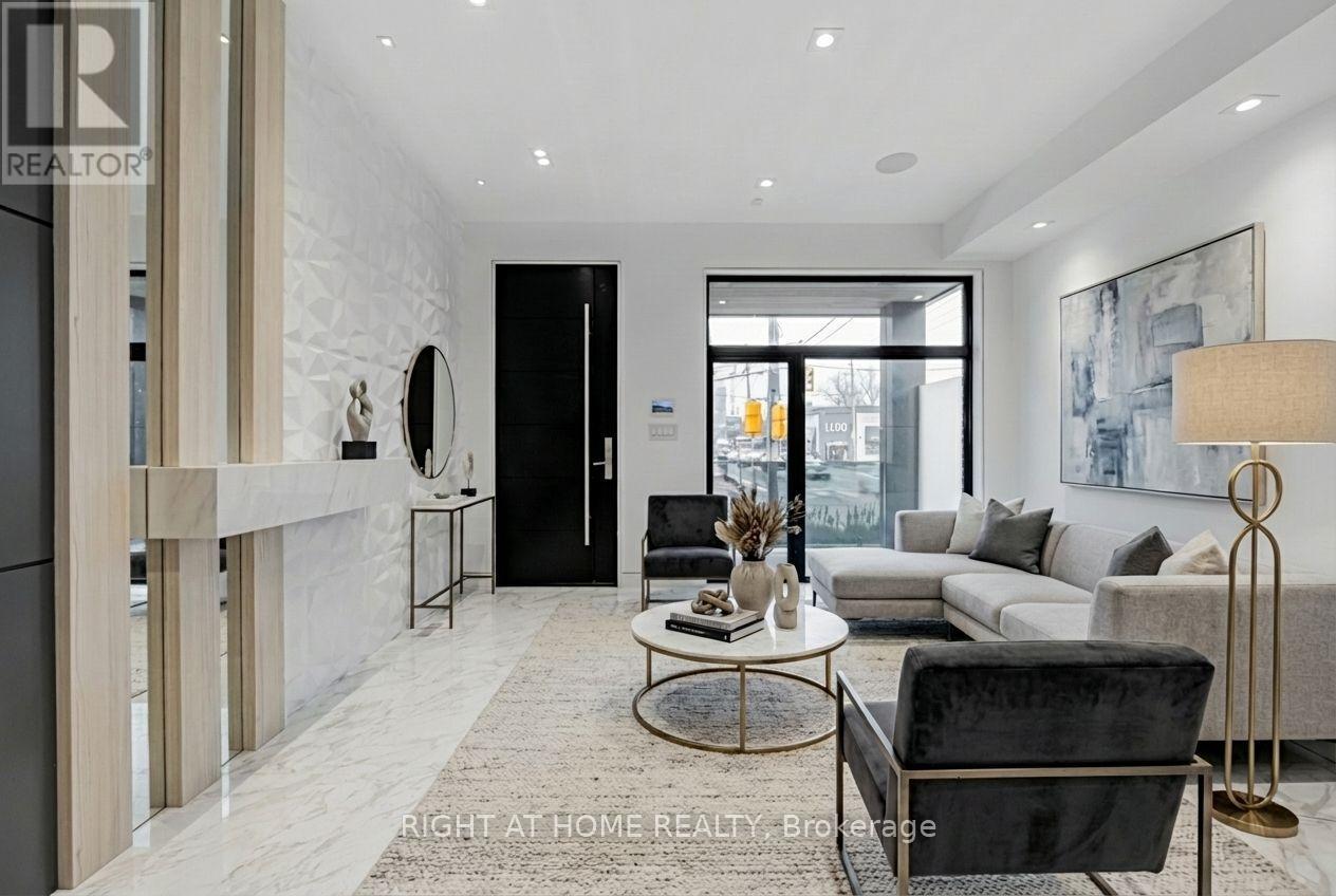 677 Huron Street, Toronto, Ontario  M5R 2R8 - Photo 1 - C12676472