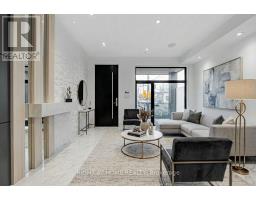 677 HURON STREET, Toronto, Ontario