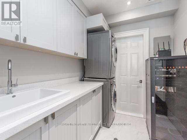 17 Dunblaine Avenue, Toronto, Ontario  M5M 2R6 - Photo 21 - C12676500
