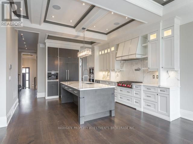 17 Dunblaine Avenue, Toronto, Ontario  M5M 2R6 - Photo 4 - C12676500