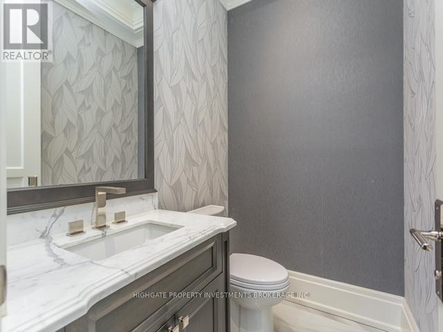 17 Dunblaine Avenue, Toronto, Ontario  M5M 2R6 - Photo 8 - C12676500