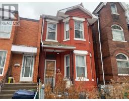BSMT - 114 BALDWIN STREET, Toronto, Ontario