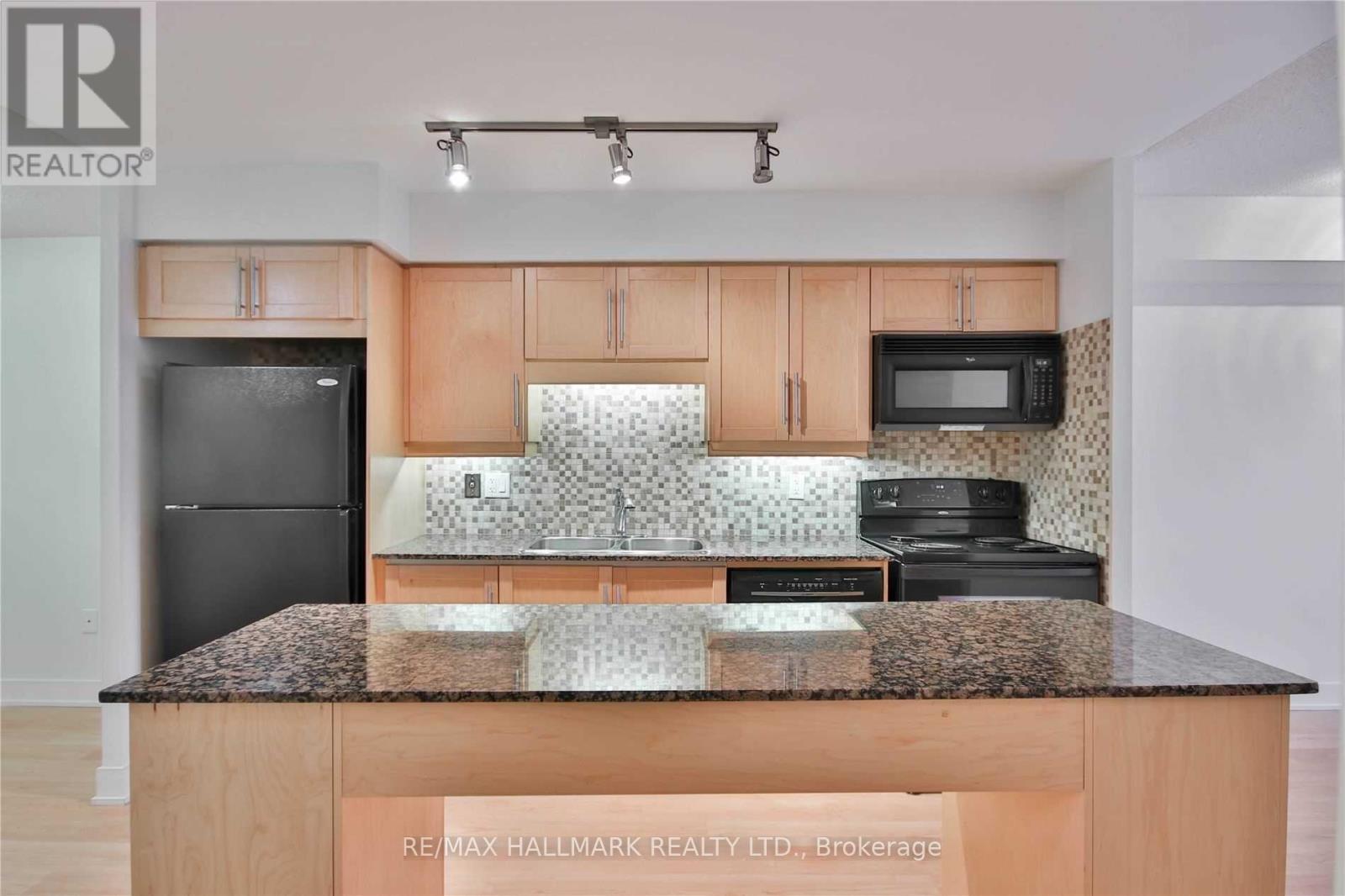 1020 - 20 Blue Jays Way, Toronto, Ontario  M5V 3W6 - Photo 5 - C12676566