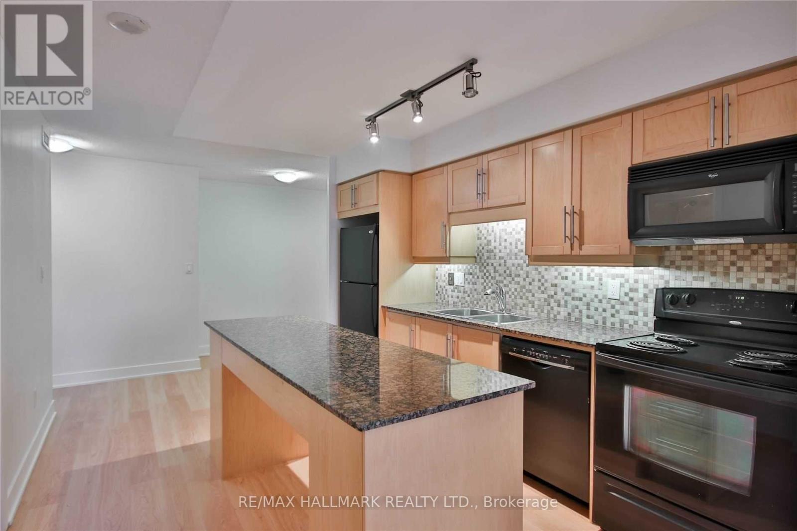 1020 - 20 Blue Jays Way, Toronto, Ontario  M5V 3W6 - Photo 6 - C12676566