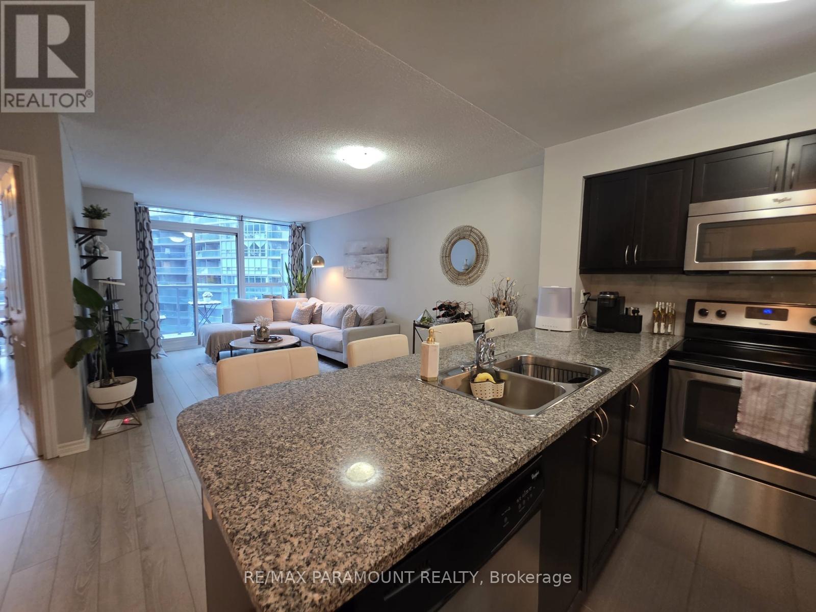 1523 - 25 Lower Simcoe Street, Toronto, Ontario  M5J 3A1 - Photo 3 - C12676682