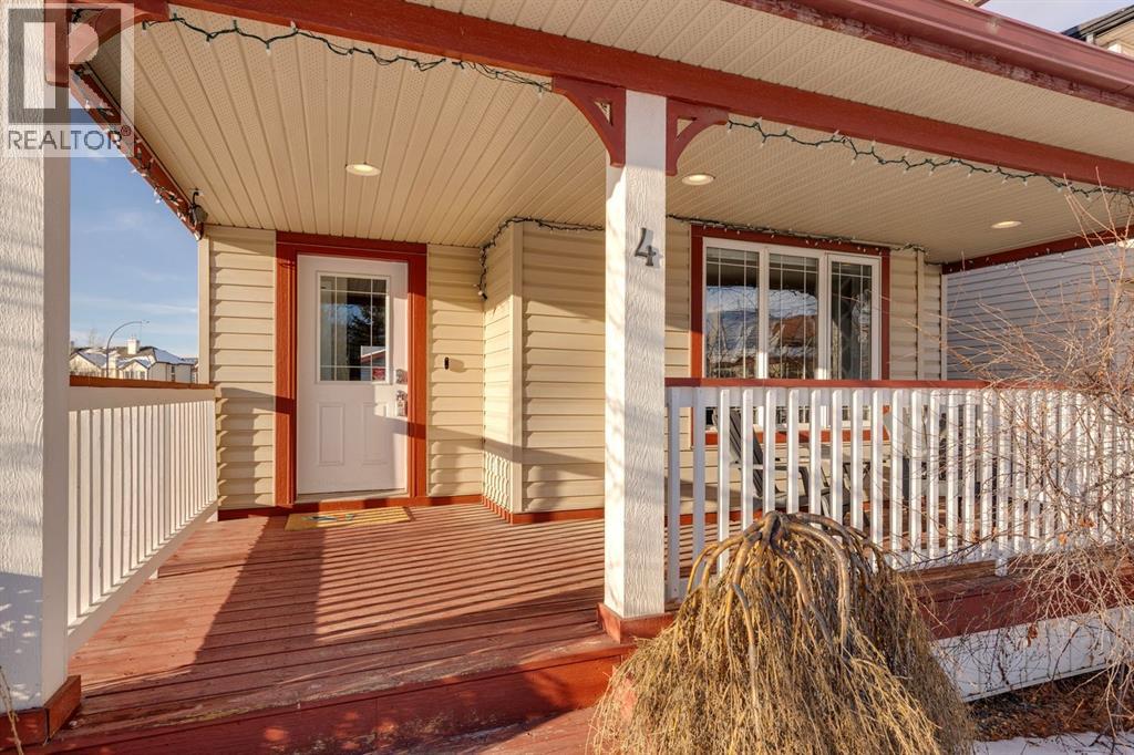 4 Copperfield Rise Se, Calgary, Alberta T2Z 4R6 - Photo 3 - A2274899