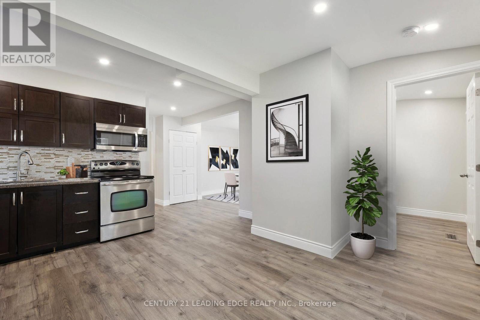 18 Beech Street, Ajax, Ontario  L1S 1W1 - Photo 16 - E12676484