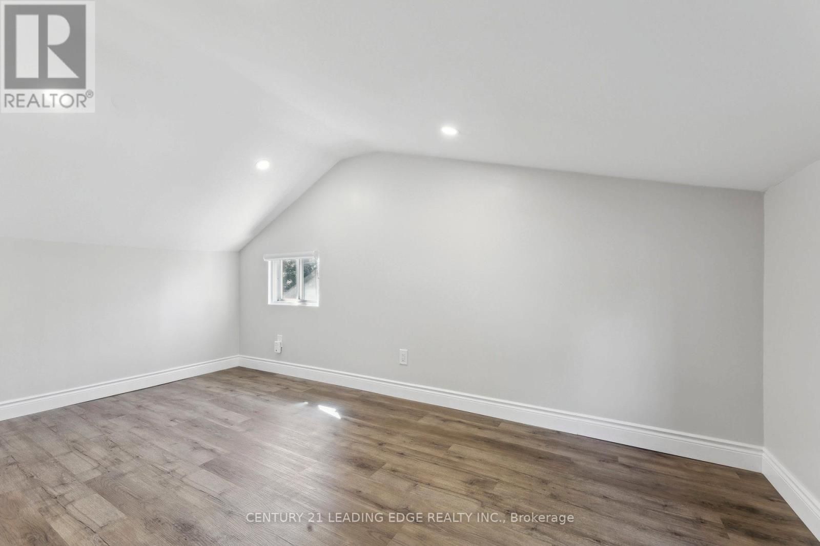 18 Beech Street, Ajax, Ontario  L1S 1W1 - Photo 24 - E12676484