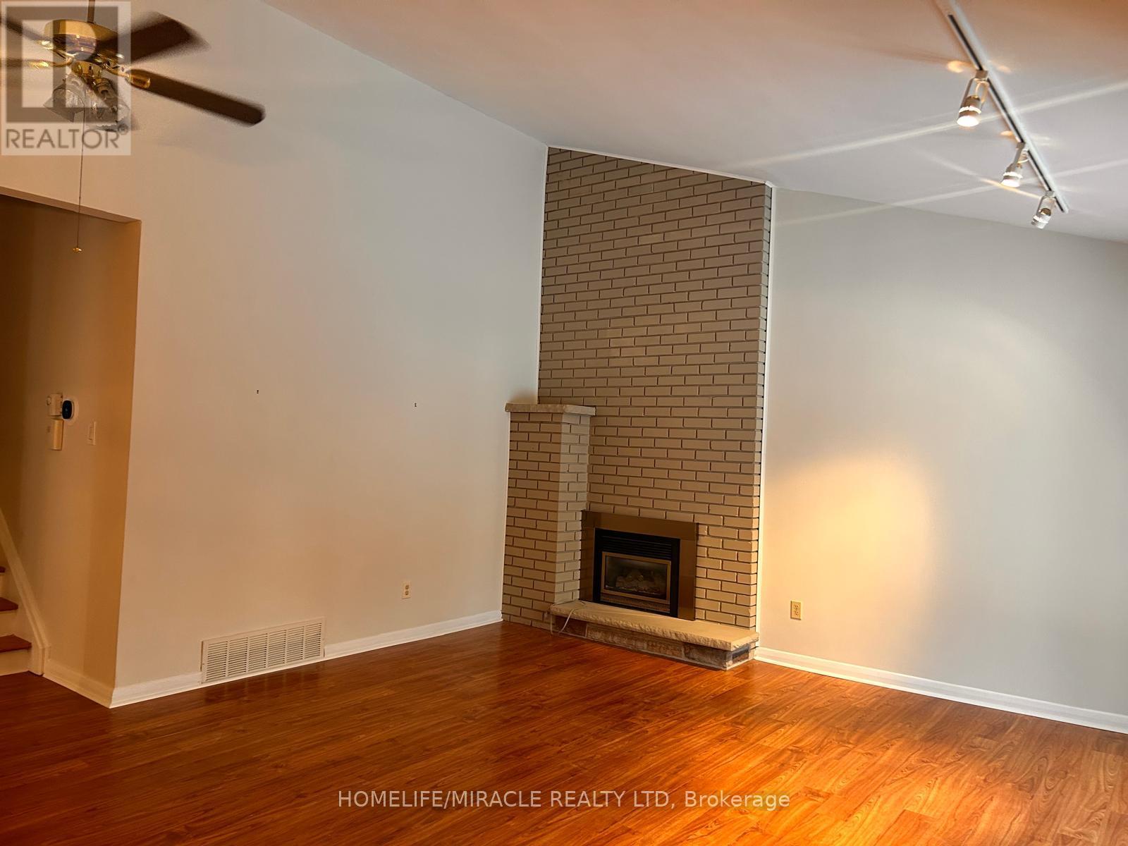 Main - 104 Benleigh Drive, Toronto, Ontario  M1H 1J8 - Photo 9 - E12676494