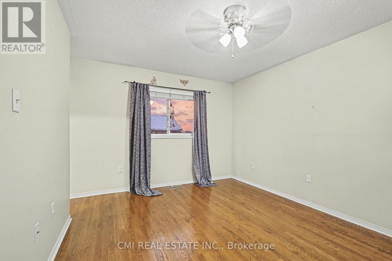 57 Oceanpearl Crescent, Whitby, Ontario  L1N 0C6 - Photo 18 - E12676526