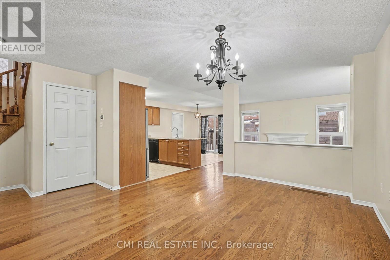 57 Oceanpearl Crescent, Whitby, Ontario  L1N 0C6 - Photo 4 - E12676526