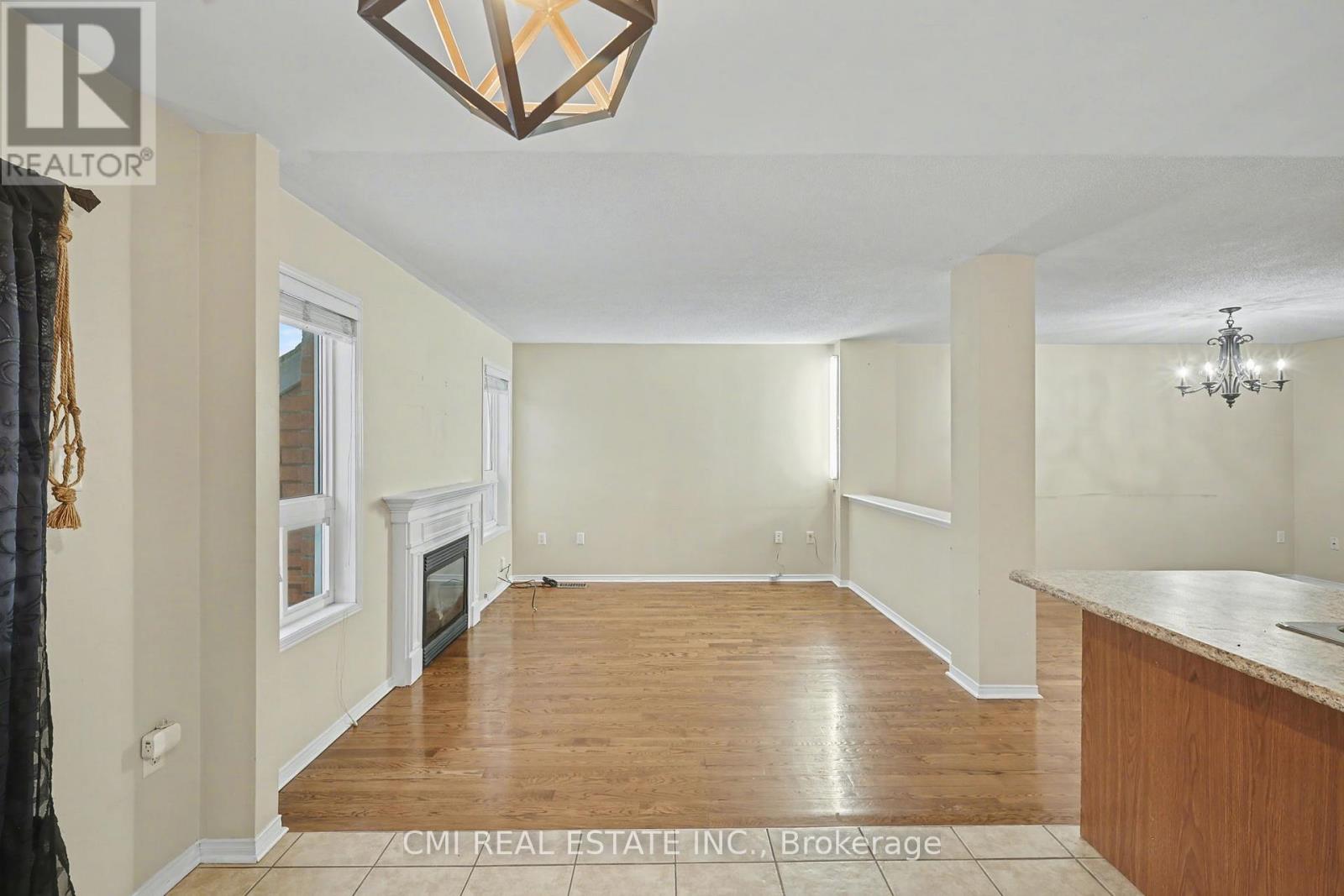 57 Oceanpearl Crescent, Whitby, Ontario  L1N 0C6 - Photo 8 - E12676526