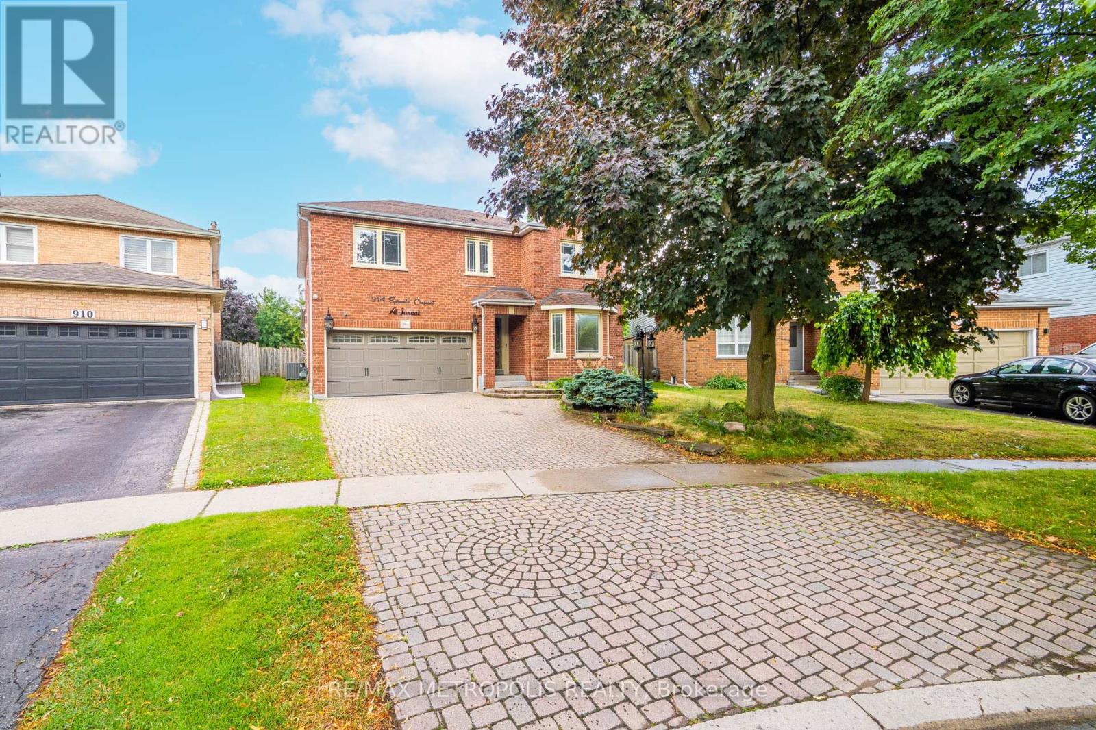 914 SPROULE CRESCENT, Oshawa, Ontario