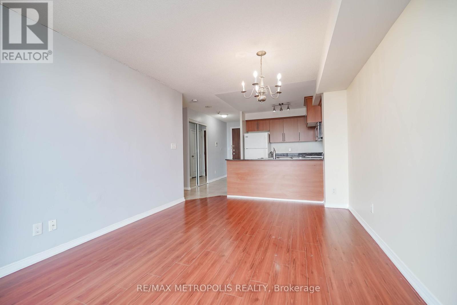 7d - 6 Rosebank Drive, Toronto, Ontario  M1B 0A1 - Photo 6 - E12676636