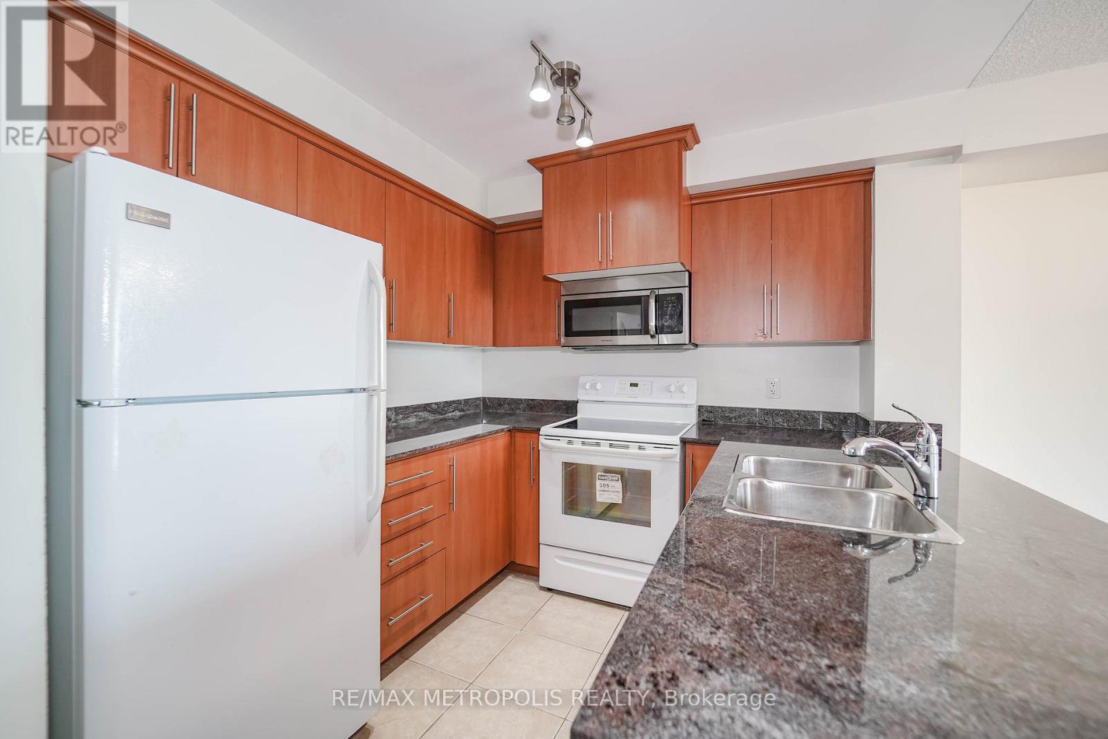 7d - 6 Rosebank Drive, Toronto, Ontario  M1B 0A1 - Photo 8 - E12676636