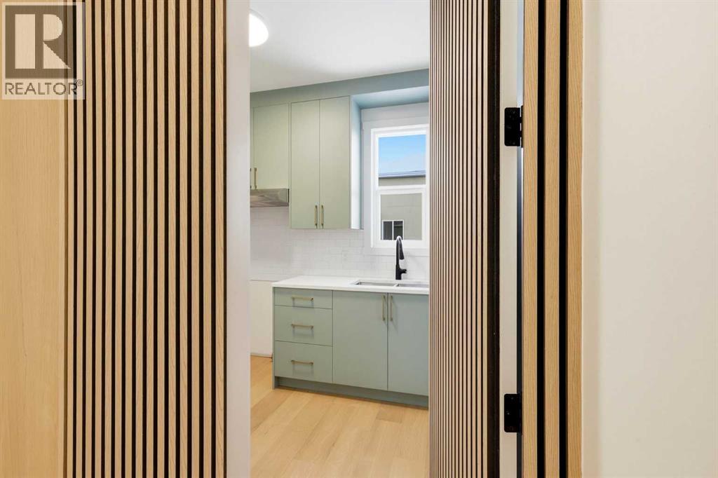 343 Waterford Grove, Chestermere, Alberta  T1X 2Z9 - Photo 15 - A2273681