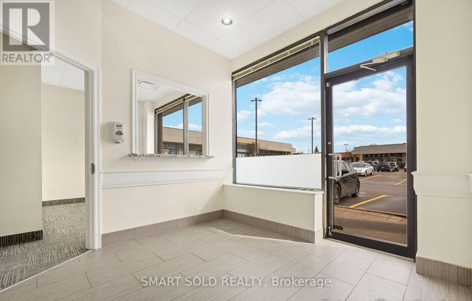 2 - 8392 Kennedy Road, Markham, Ontario  L3R 9W5 - Photo 4 - N12450950