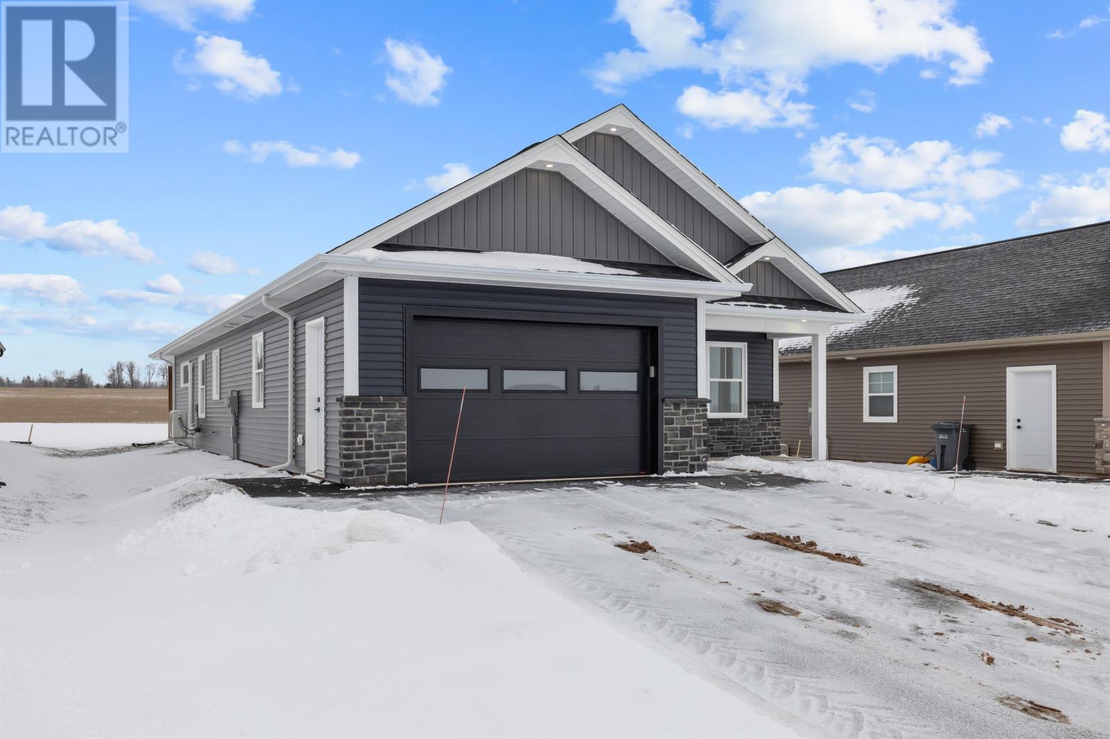 87 Samantha Lane, Cornwall, Prince Edward Island  C0A 1H0 - Photo 3 - 202526396