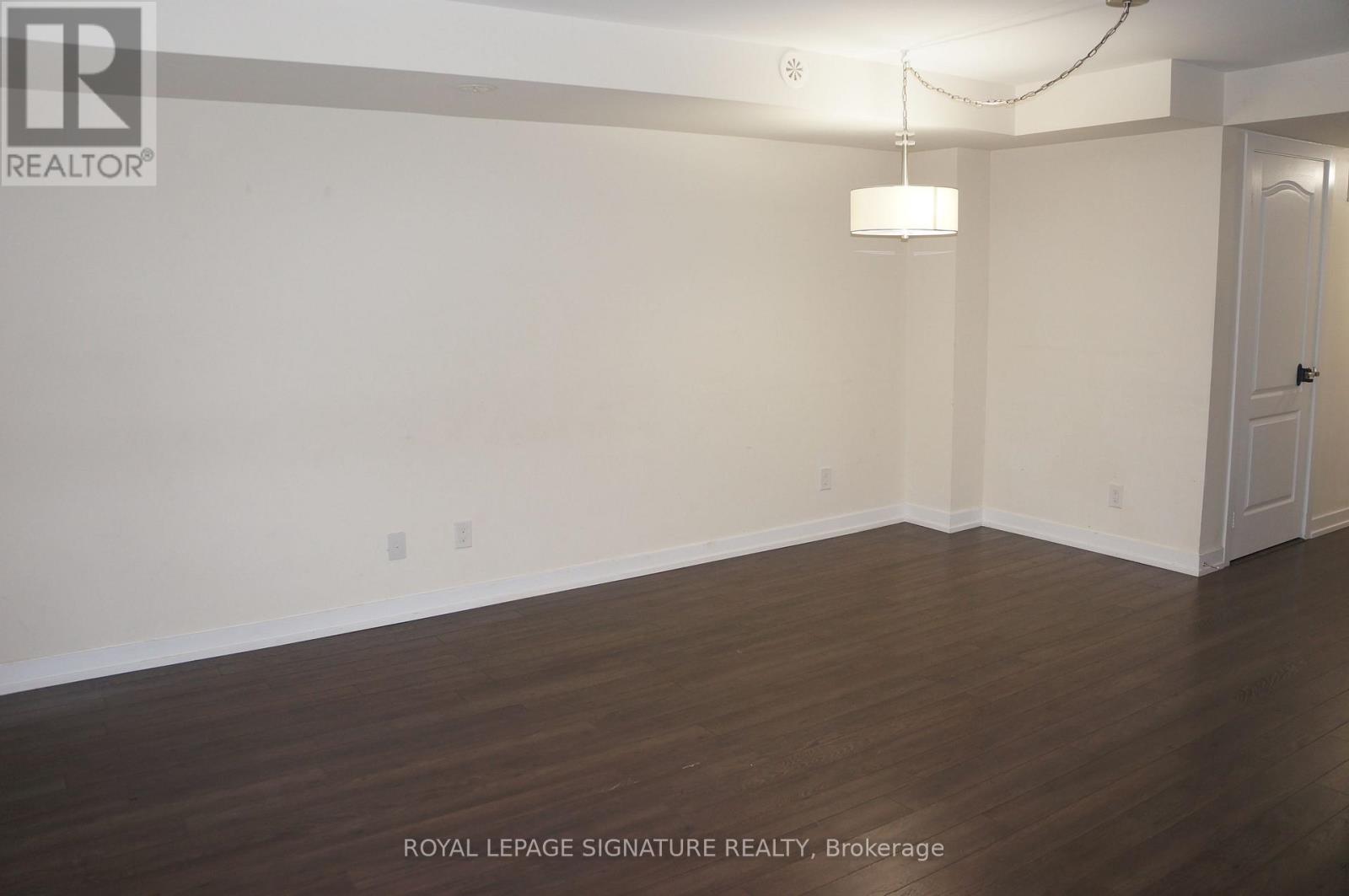 209 - 10 Dunsheath Way, Markham, Ontario  L6B 0A3 - Photo 5 - N12676436